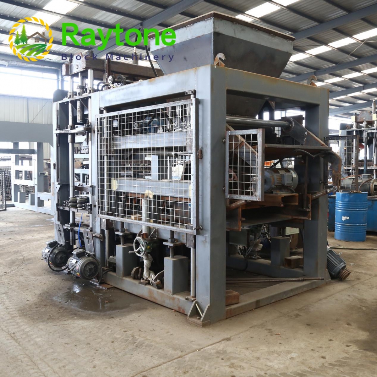 About the development history of tiger concrete block machine factory