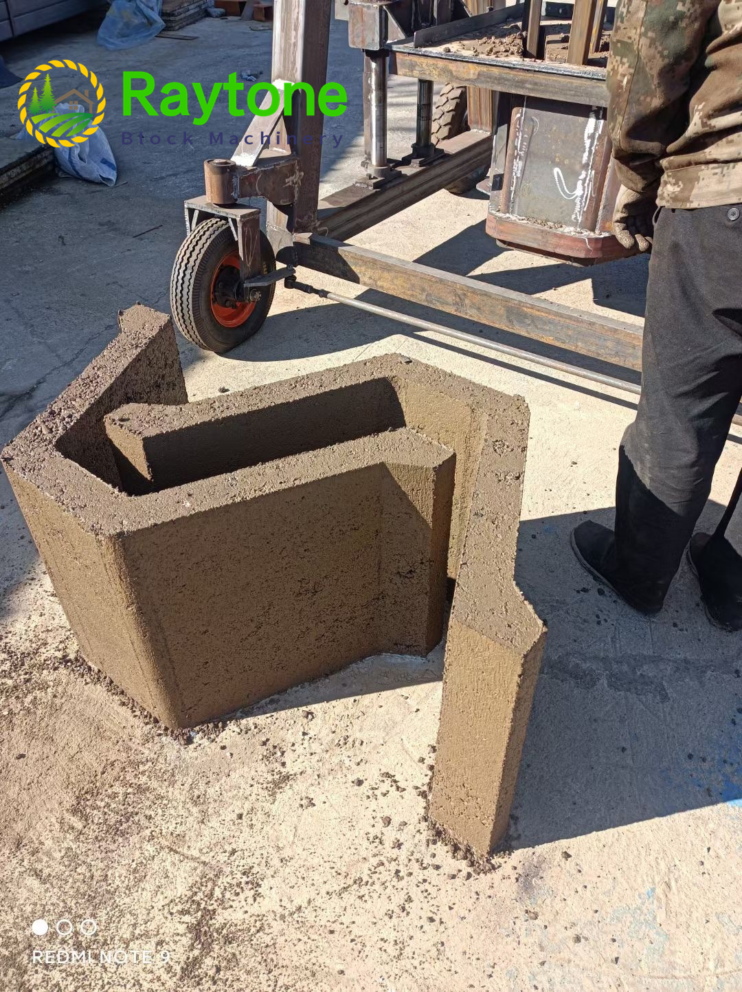 HX-100 Concrete U Channel Cement Culvert Making Machine-RAYTONE- የማሽን ማምረቻ በጥሩ አገልግሎት፣የኮንክሪት ማገጃ ማሽን፣የጡብ ማሽን፣የማገጃ ማሽን፣የማገጃ ማሽን የጡብ ማሽን ማምረቻ፣ አውቶማቲክ ማገጃ ማሽን፣ የሞባይል ማገጃ ማሽን፣ አውቶማቲክ የጡብ ማሽን፣ ከፊል አውቶማቲክ ማገጃ ማሽን፣ በእጅ ማገጃ ማሽን፣ ከፊል አውቶማቲክ ጡብ ማሽን፣ በእጅ የጡብ ማሽን pallet፣ፋይበር ጡብ ፓሌት፣የሸክላ ጡብ ማሽን